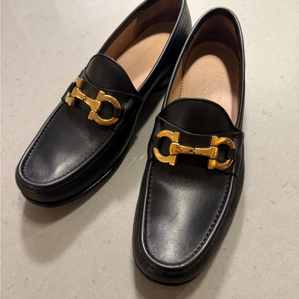 Salvatore Ferragamo
Men's Rolo Leather Moc-Toe Loafers